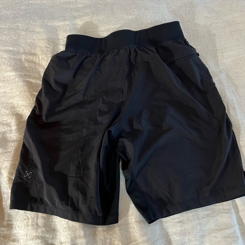 Men’s Lululemon shorts - Picture 2 of 9